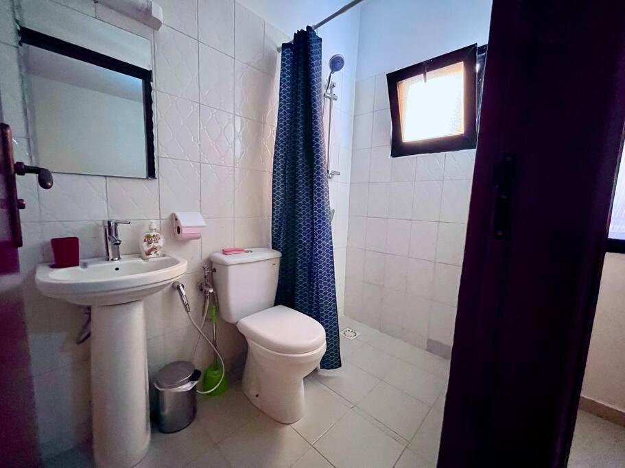 Appartement Spacieux Chez Keur Matou - F2 داكاغْ المظهر الخارجي الصورة