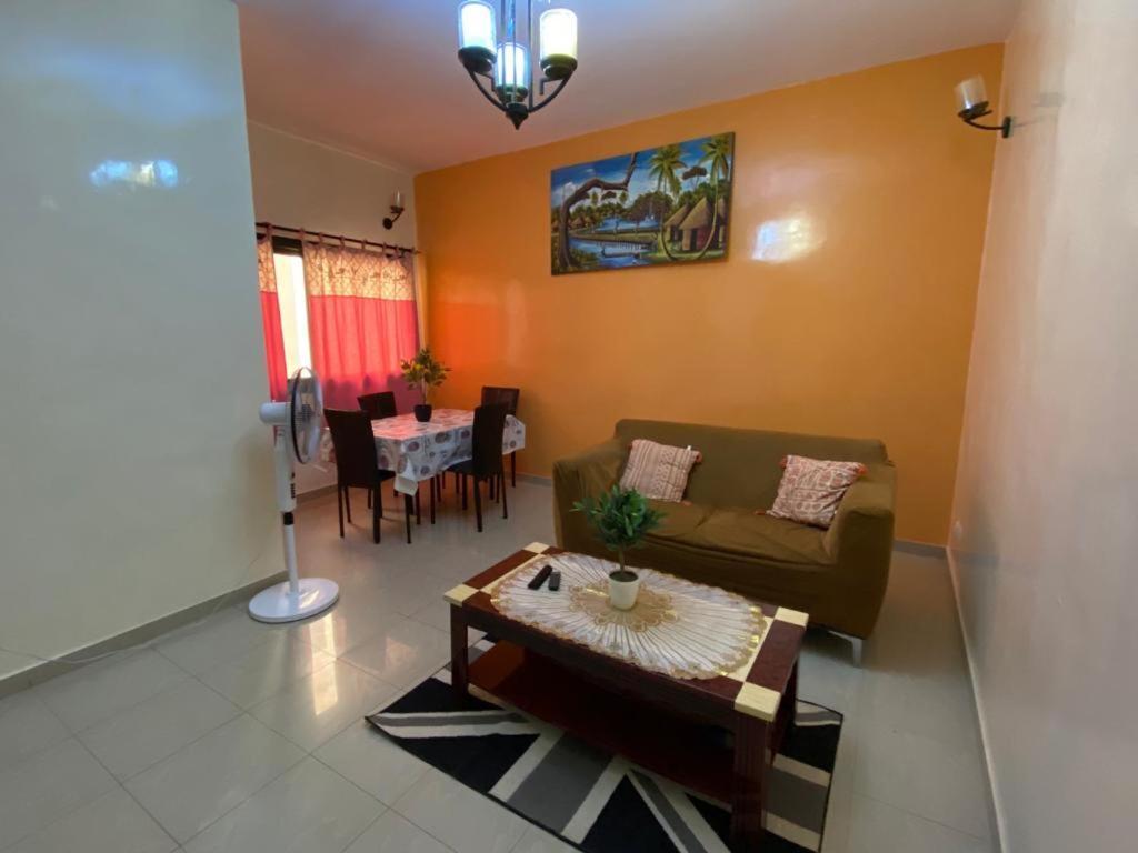 Appartement Spacieux Chez Keur Matou - F2 داكاغْ المظهر الخارجي الصورة